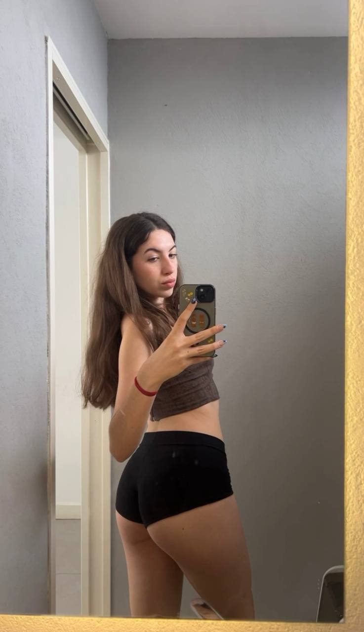 Amber in her underwear in Qidong